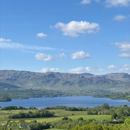 Rose At Hilltop Hideaway Hébergement de vacances Barnesmore