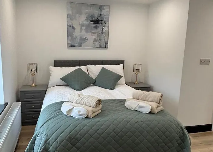 Rose At Hilltop Hideaway * Barnesmore